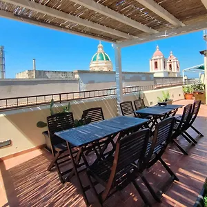 https://palazzo-dei-corsari.sicilyhotelsitaly.net